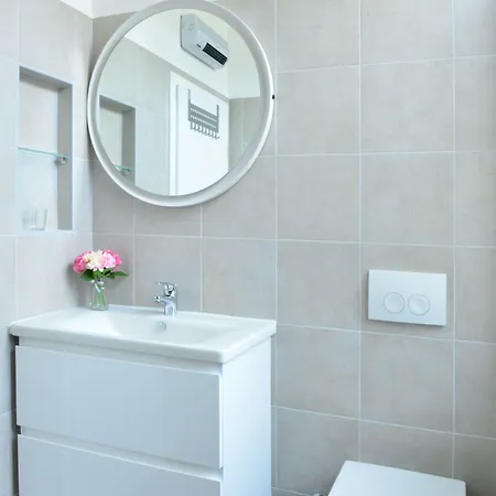 Apartamento 3 Flowers On Rokova St-5 Min To Old Town Split