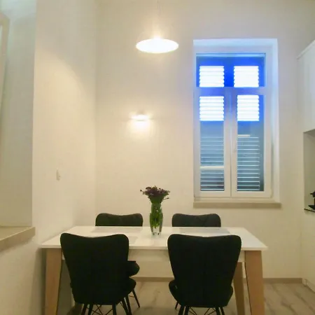 3 Flowers On Rokova St-5 Min To Old Town Split