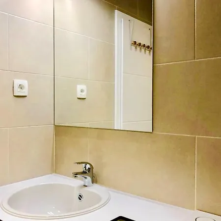 3 Flowers On Rokova St-5 Min To Old Town Apartamento Split