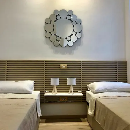 3 Flowers On Rokova St-5 Min To Old Town *