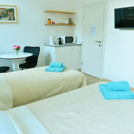 3 Flowers On Rokova St-5 Min To Old Town Spalato