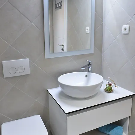 3 Flowers On Rokova St-5 Min To Old Town Appartamento Spalato