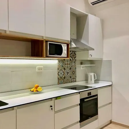 3 Flowers On Rokova St-5 Min To Old Town Spalato